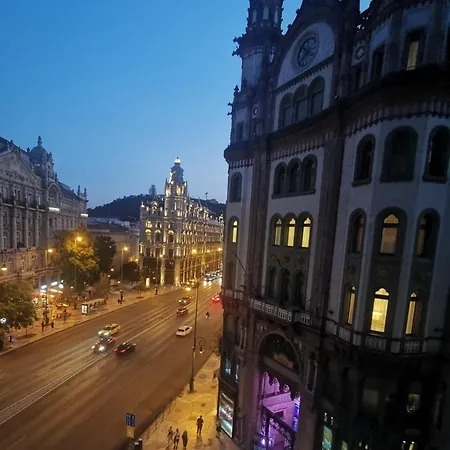 Golden Grace Apartamento *